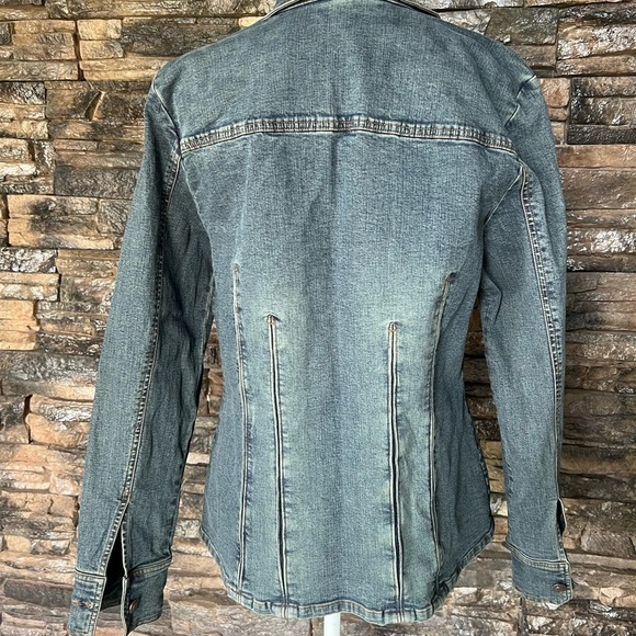 Ellen Tracy Blue Jean Jacket Classic Design - Picture 9 of 13
